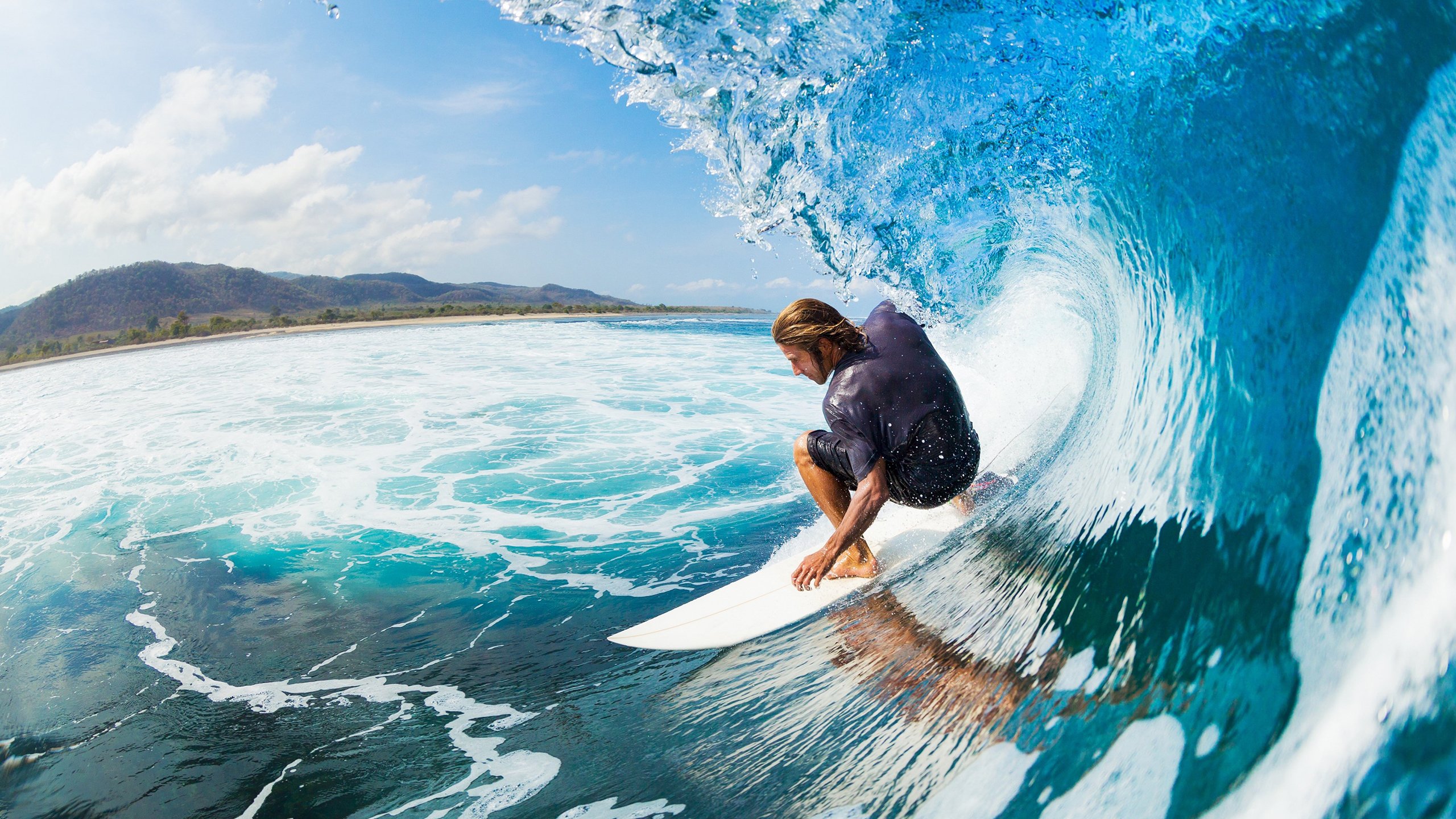 利物浦中场球员梅开二度，成全队焦点，利物浦中锋是谁